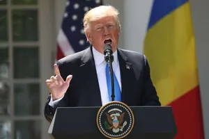 Trump Calls on Qatar to Stop Funding Terrorism