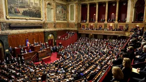 Macron Proposes Deep Reform, including Reducing Number of MPs, Lifting State of Emergency