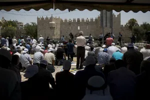 Fears of Escalation in Jerusalem after Death of 2 Policemen, 3 Arab-Israeli Gunmen