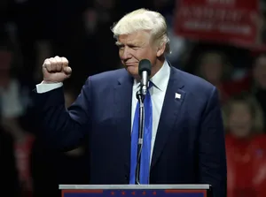 Trump to Sign Russia Sanctions Package into Law, Inciting Moscow’s Anger