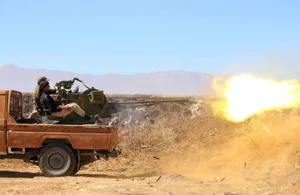 Washington Warns Syrian Opposition from Fighting Regime Forces in Desert