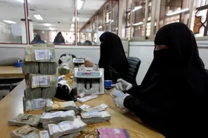 Houthi Insurgents Admit to Looting USD14 Billion in 2016