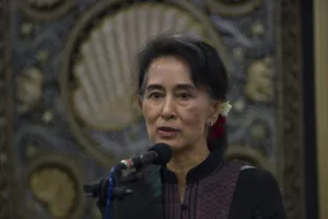 Myanmar’s Suu Kyi to Skip UN General Assembly as Aid Pours in for Rohingya